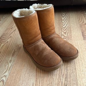 Ugg classic short